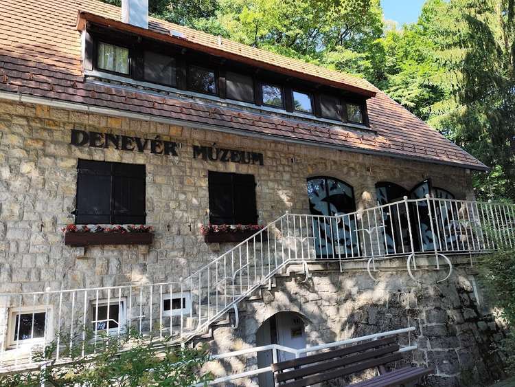 Abaliget denevérmúzeum