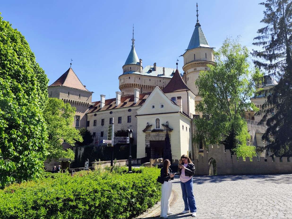 Bajmóci vár bejárat