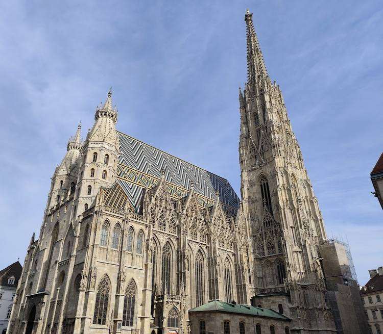 A bécsi Stephansdom titkai és magyar vonatkozásai