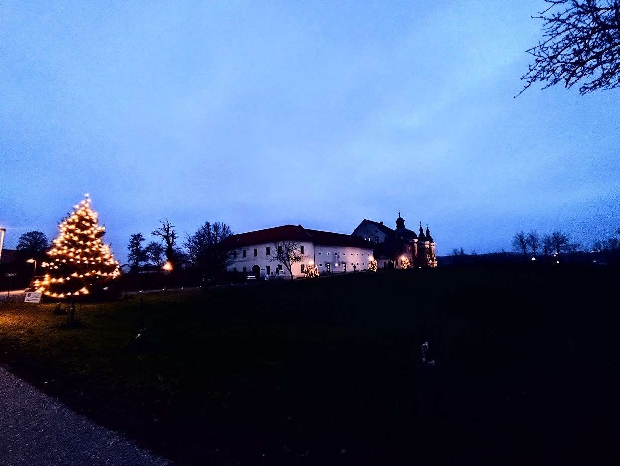 Christkindl esti látképe