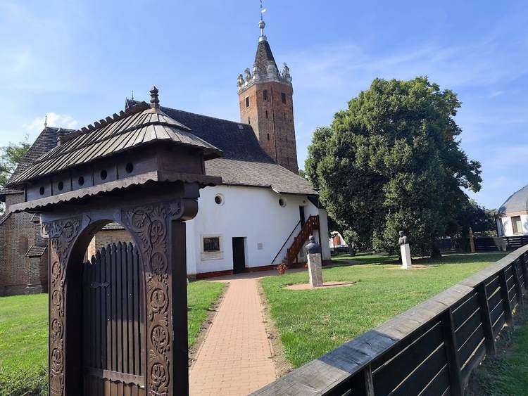 Csenger református templom külső