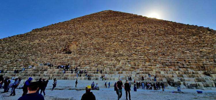 Giza nagypiramis header Hajdu F Bedni