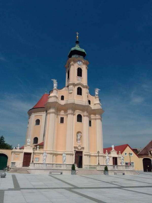 Laxenburg temploma