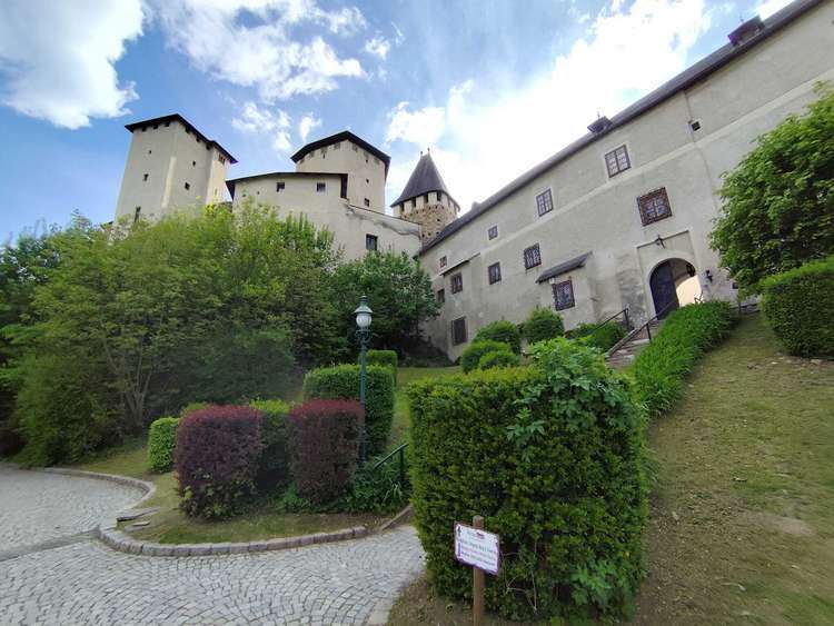 Léka vára, ahol megismerheted a templomosok, Mátyás király és Báthory Erzsébet történetét