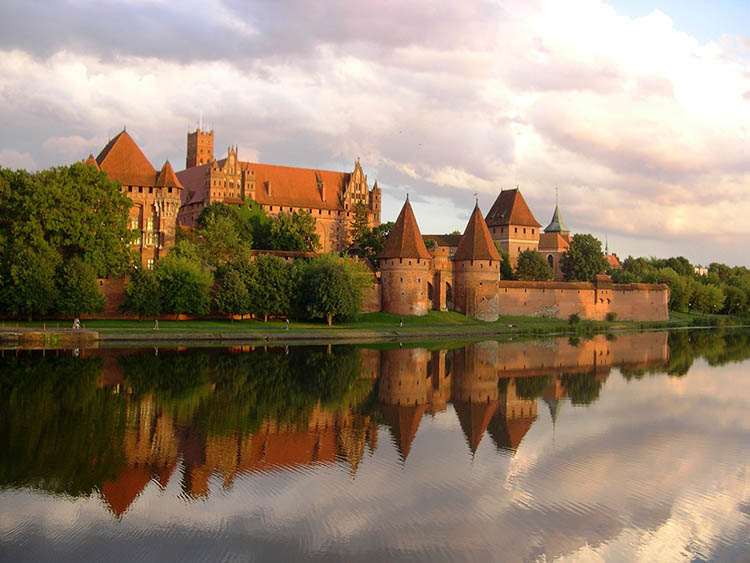 Marienburg malbork castle 01