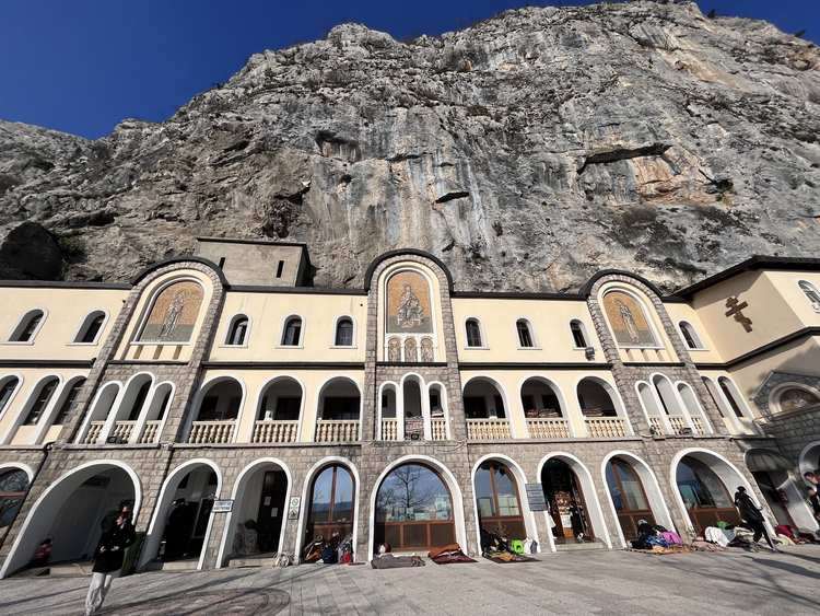 Ostrog Kolostor