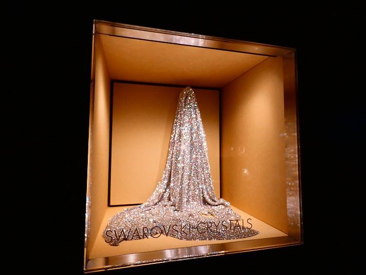 Swarovski 24