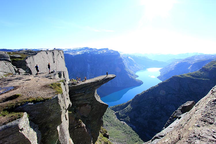 Trolltunga 01