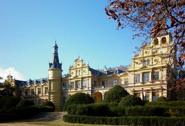 Wenckheim kastely legszebb kastelyok