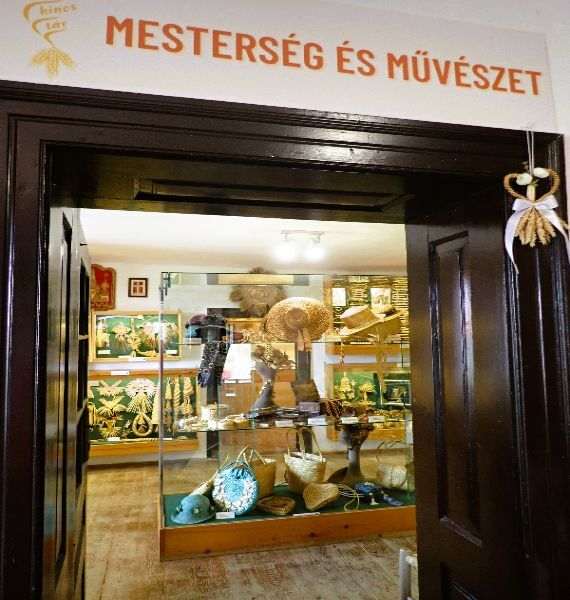 Zengővárkonyi Szalmakincstár 4