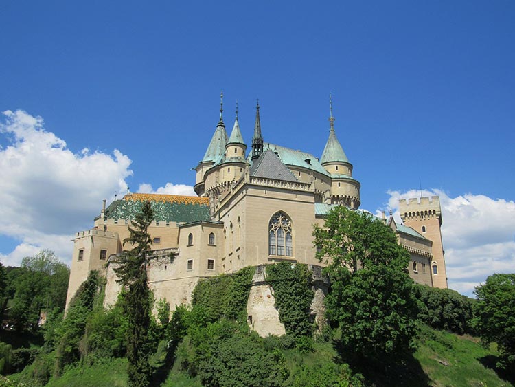 bajmoc vara01