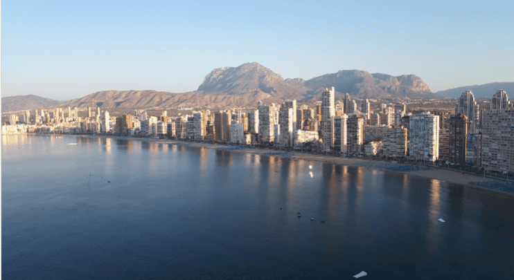 Idegenvezetők mesélnek: Benidorm a fények városa, avagy Európa Manhattan-je