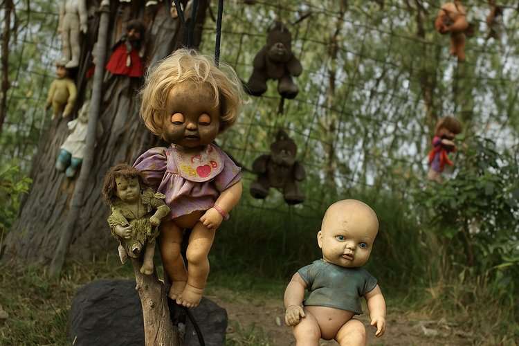 dolls island resized 750px