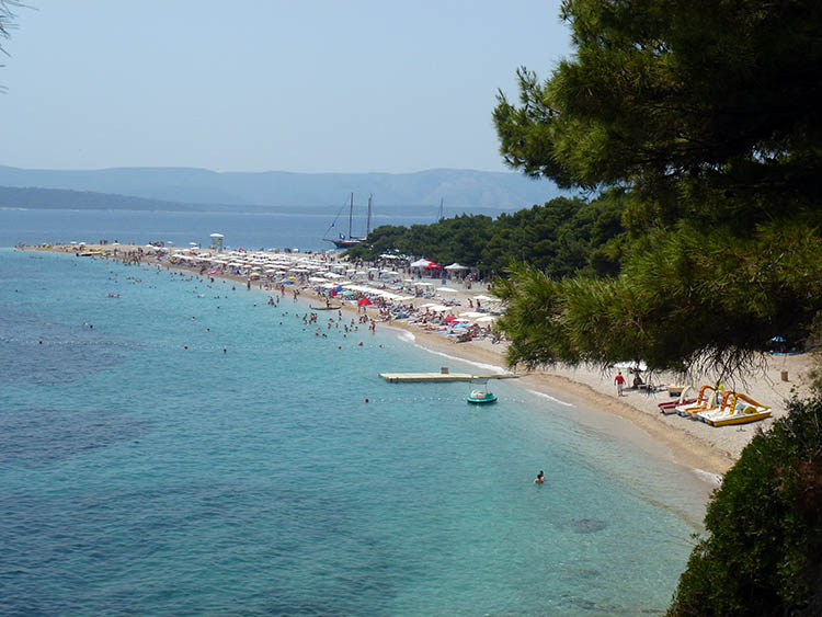 horvat szolgaltatas strand szoveg kozt01