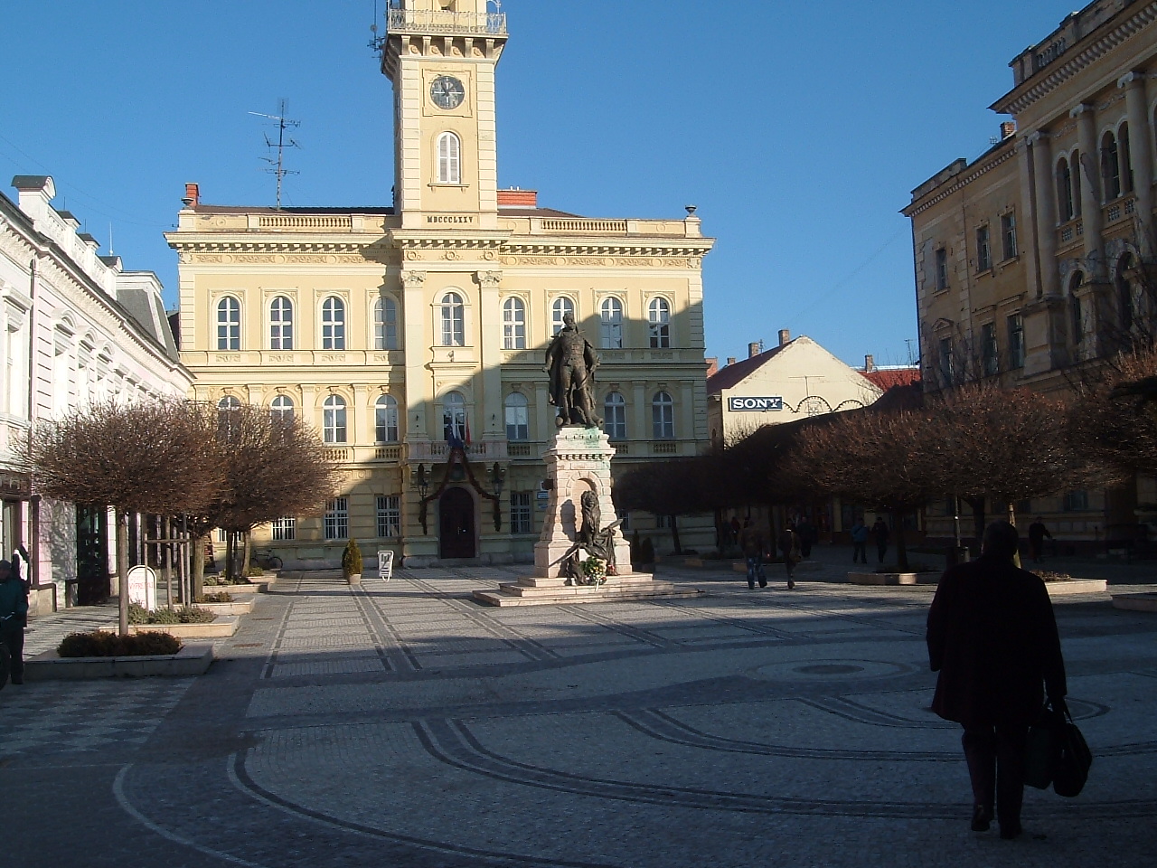 komárno fötér