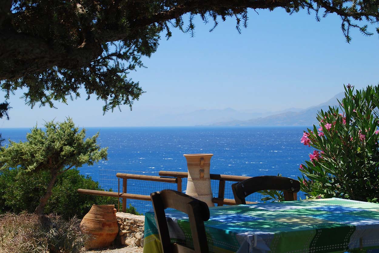 kreta szoveg koze