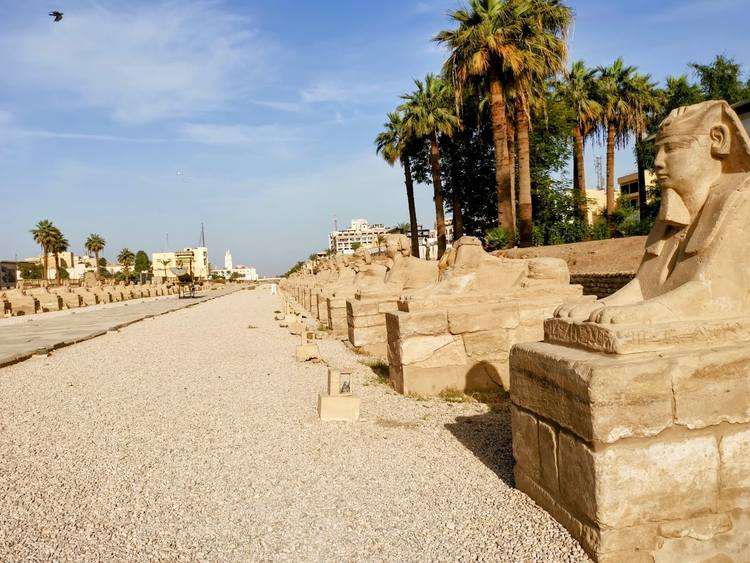 luxor szfinx promenád 2