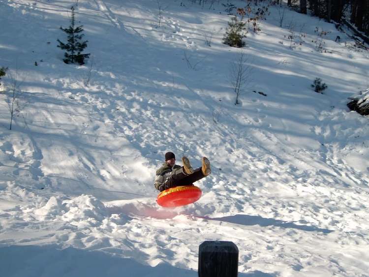 mo szankozas snowtubing visegrad