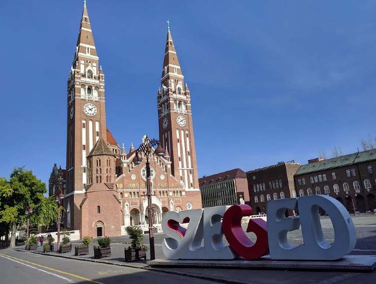 mo szeged fogadalmi templom