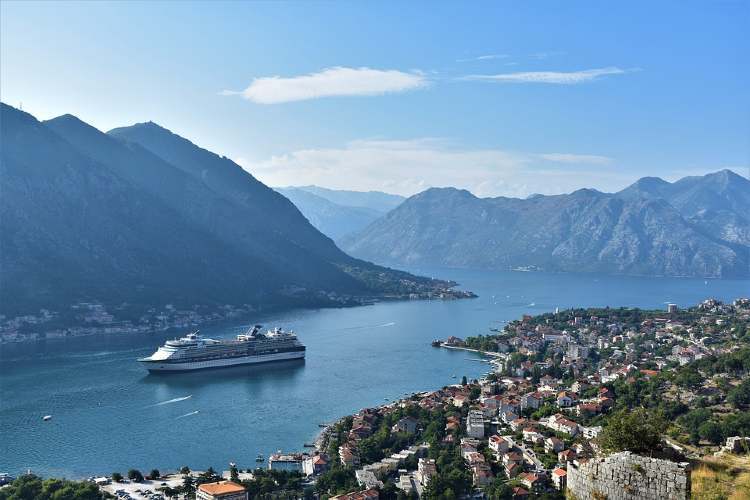 montenegro kotor tengerjaroval1