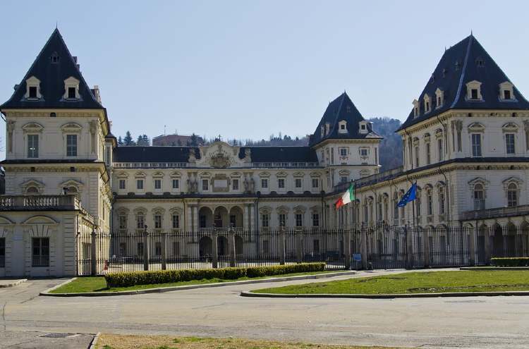 olaszorszag torino palota kivulrol