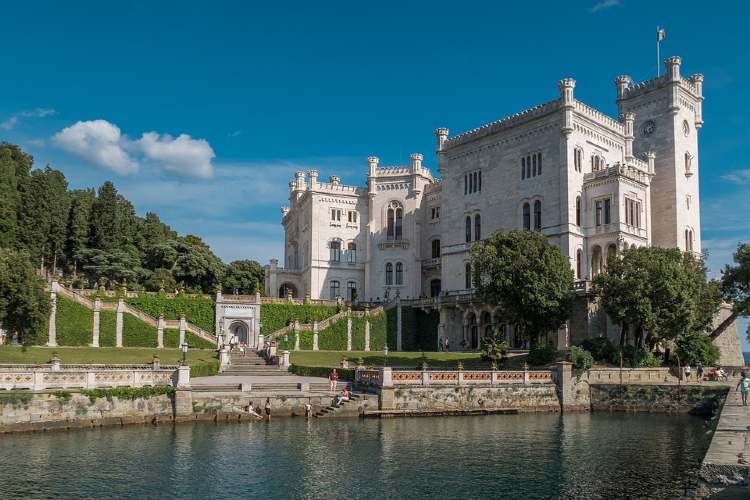 olaszorszag trieszt miramare kerttel1