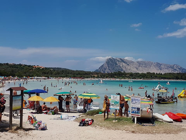 szerdinia Cala Brandinchi