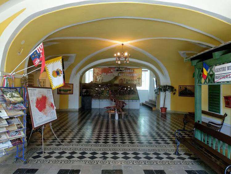 trianon múzeum bejárat