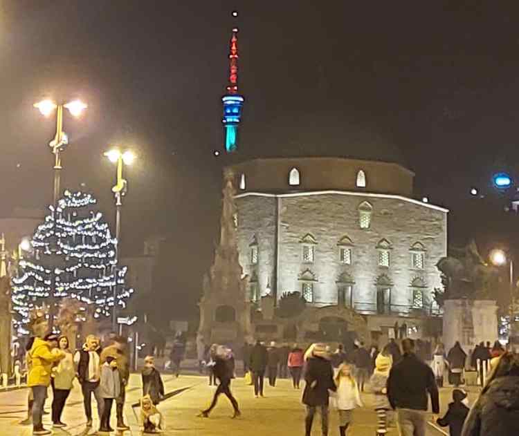 tv torony pécs főtere