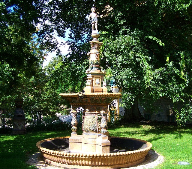 zsolnaykút